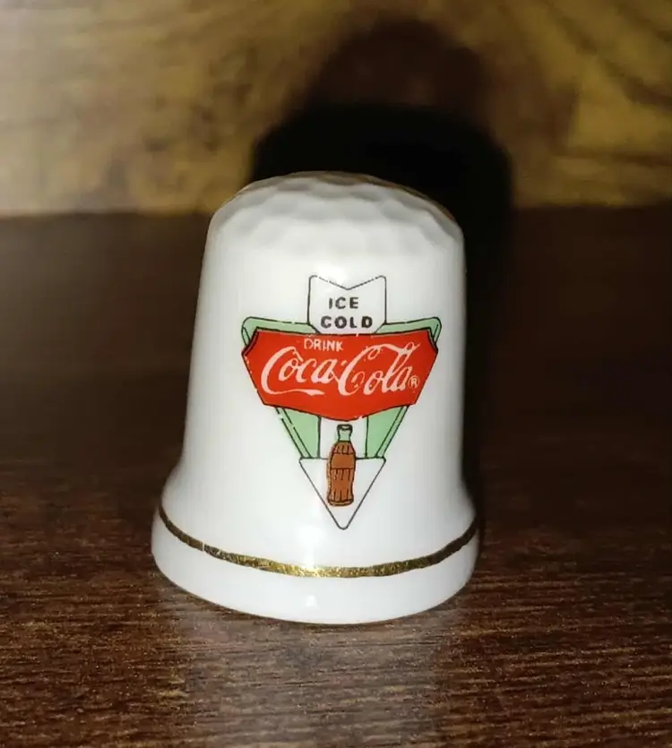 Collectors Ice Cold Drink Coca-Cola Thimble