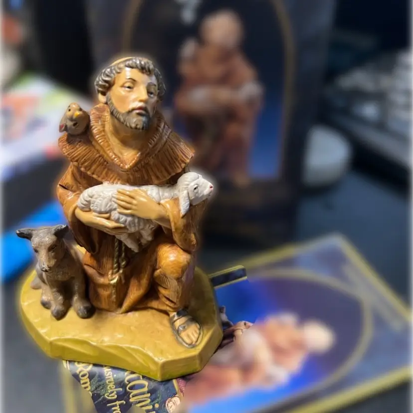 St. Francis- Vintage Fontanini Heirloom Collection Religious/Nativity figure, hand-painted resin. Bagni di Lucca, Italy , Original Box