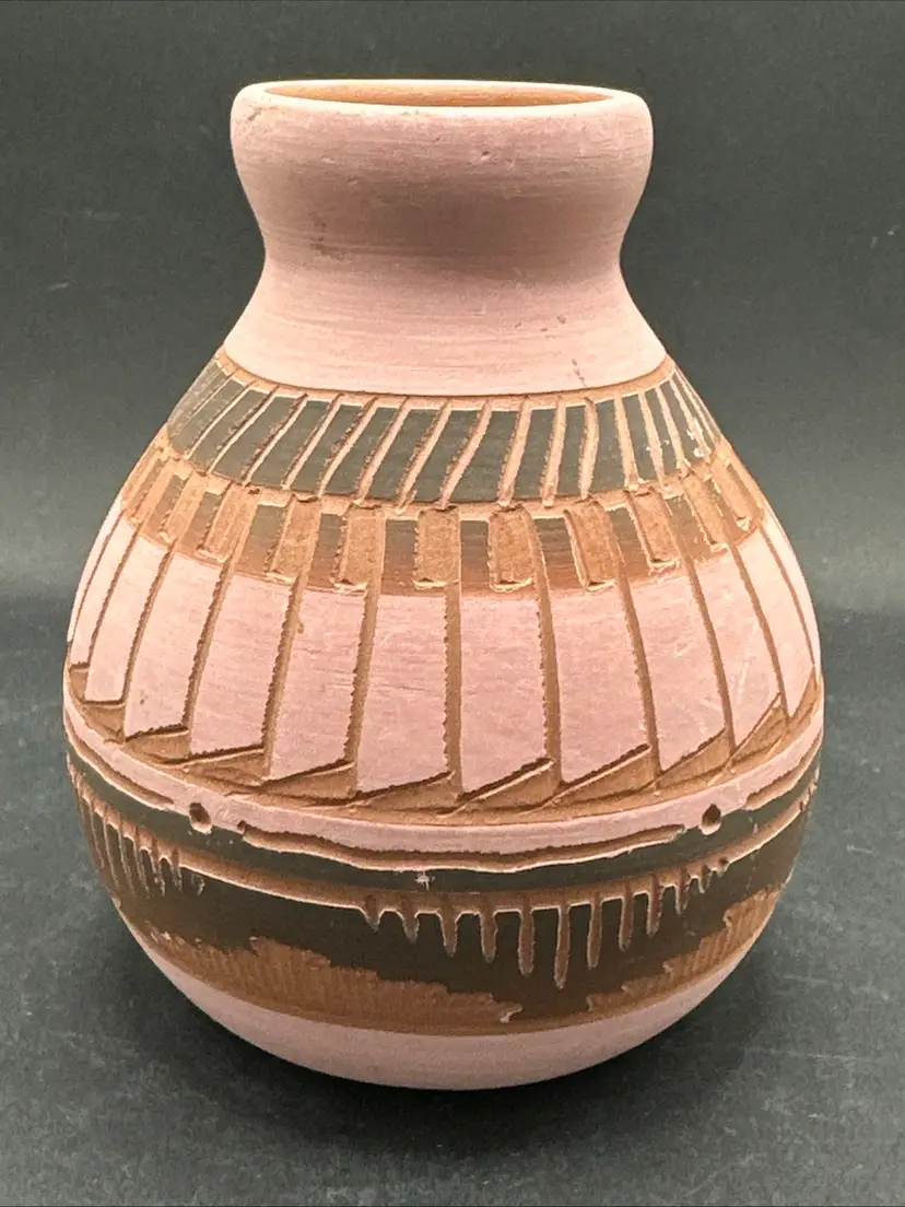 Travis W Navajo Small Vintage Pottery Vase Signed Pink/Brown  4.5" High