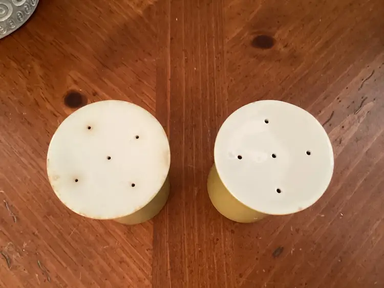 MCM avocado, colored salt and pepper shakers