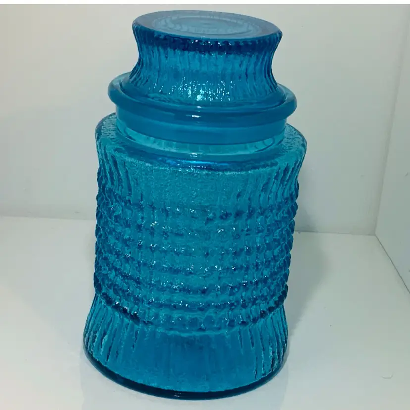 1 L.E. Smith CASCADE 7392 Blue Textured Glass Jar Canister Mid Century Modem MCM Cookie Biscuit Jar Excellent Condition Glass Ginger Cookie Jar 9” Tall With Lido