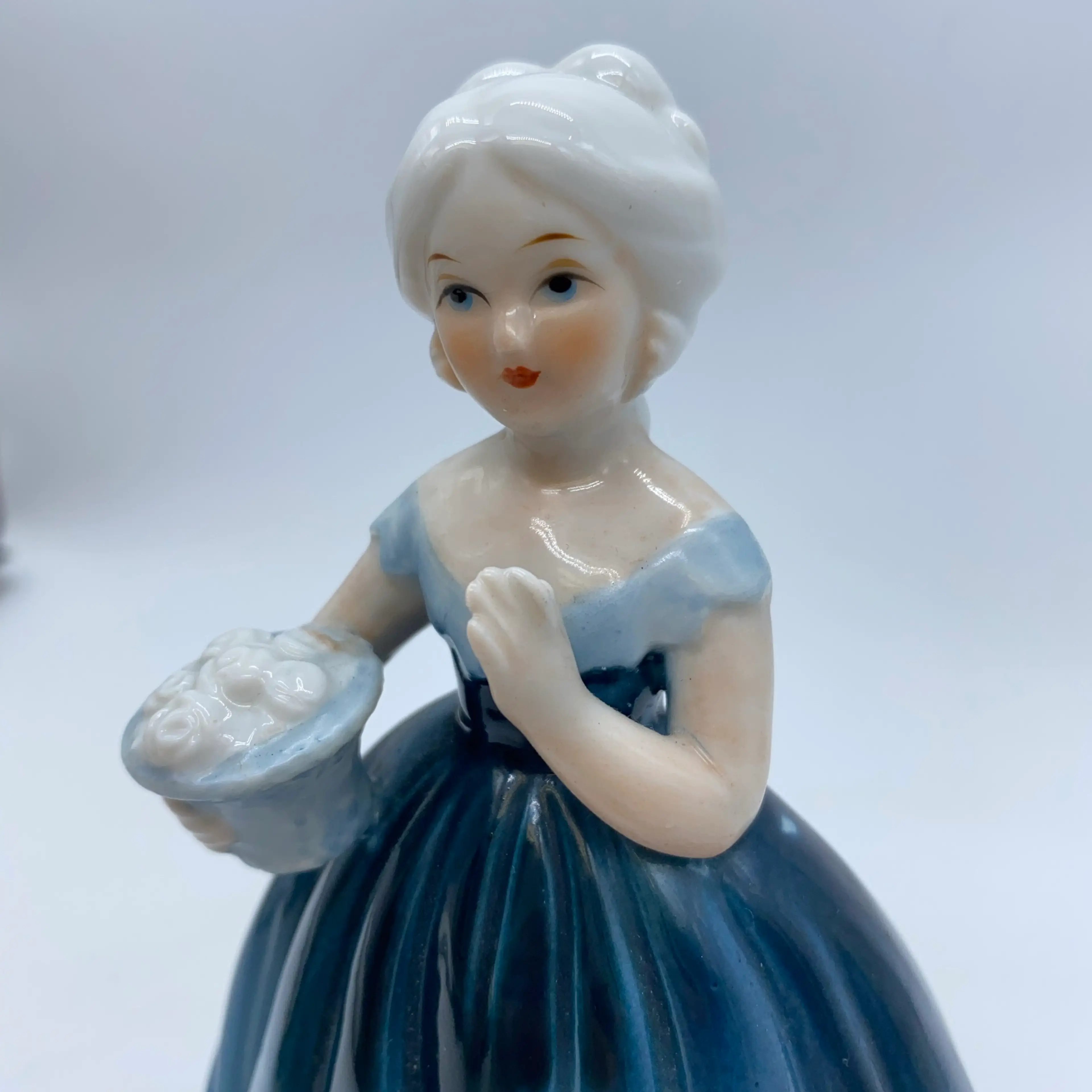 Image 4 of 9