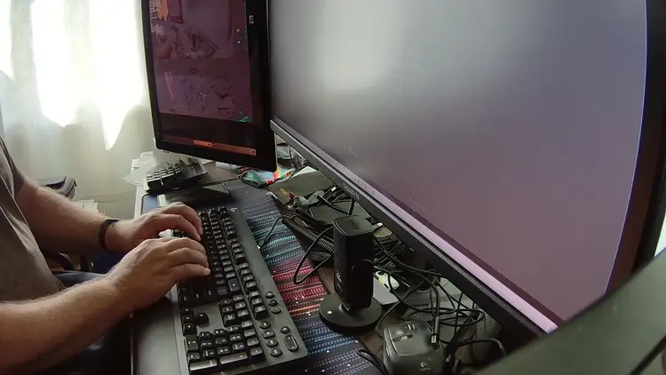 #01 - Logitech G613 Gaming Keyboard