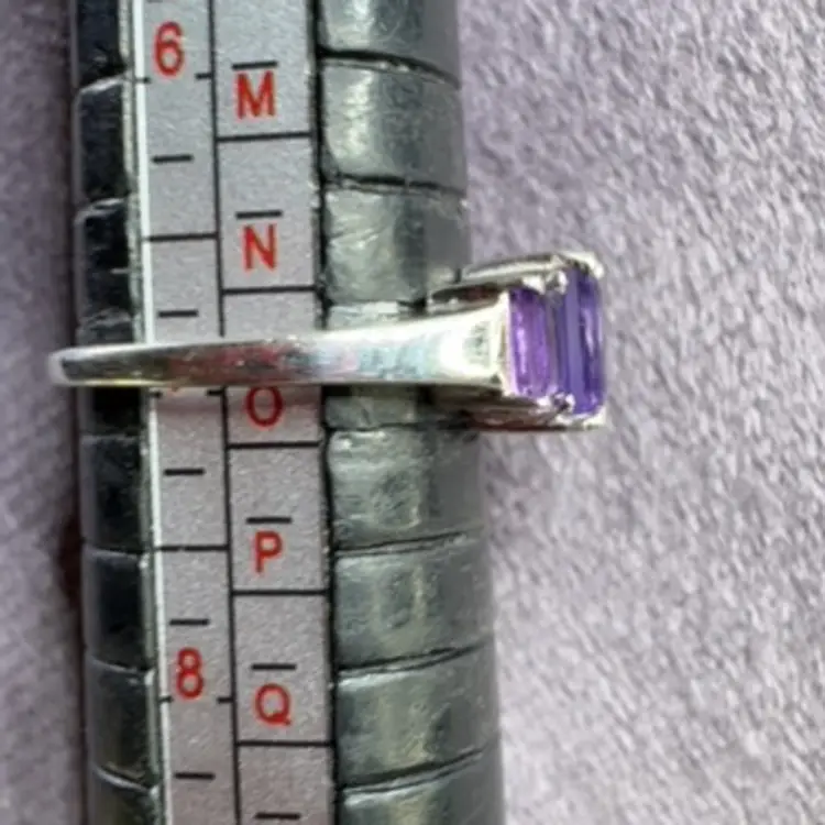 Vintage Purple Amethyst Princess Cut 3 Stone 10k White Gold Ring - Size 7 — Tested 2 X  - 2 Grams