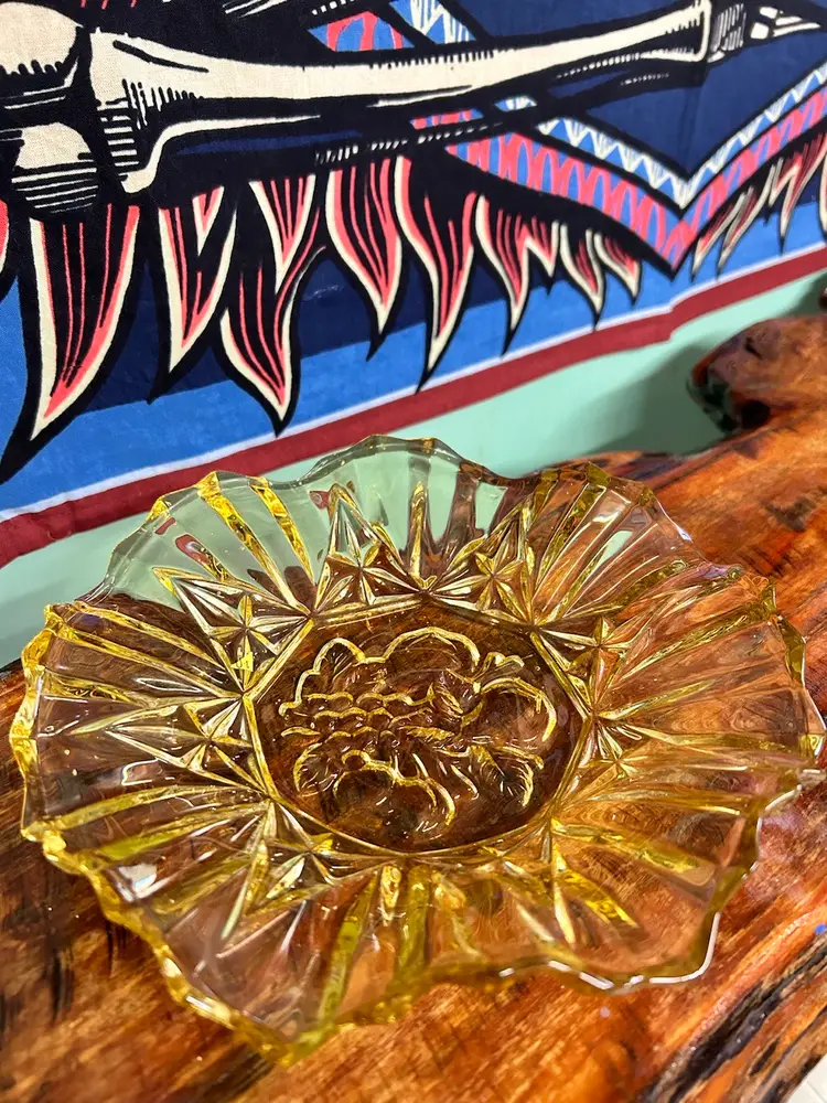 Vintage Amber Ruffled Federal Glass Fruit Bowl