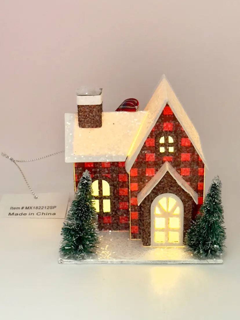 Vintage Christmas Light Up House Decoration, Red Plaid House, Cozy Holiday Decor, By Kohl’s Stony Hill Tree Farm, Made In China MPN MX182212SP