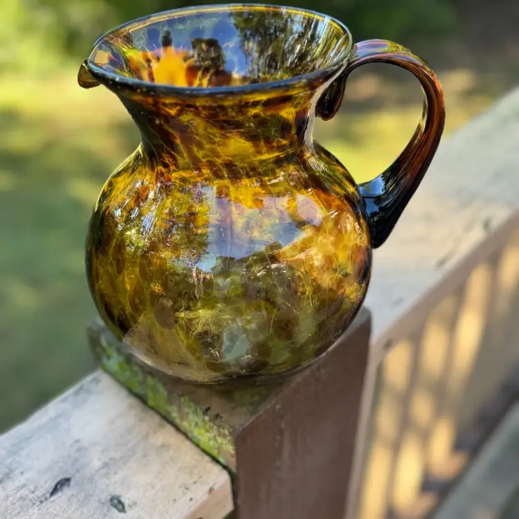 Tortoise shell glass pitcher
