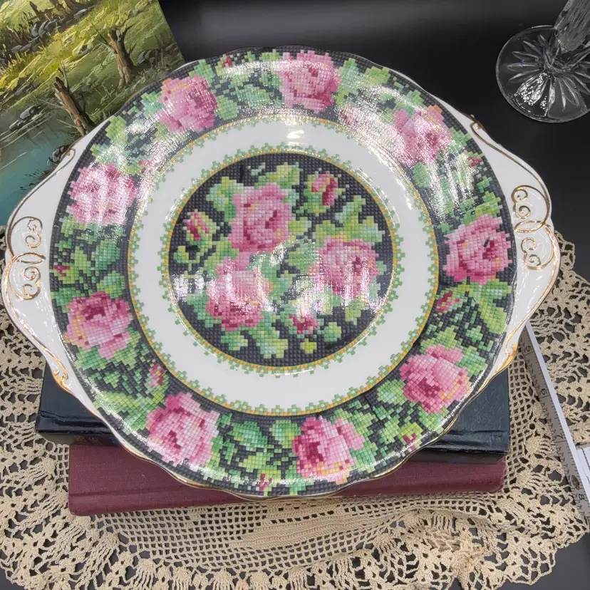 ๐ Vtg Royal Albert Crown China "Needle Point" Handled Cake Plate 9 5/8x 8.5โ