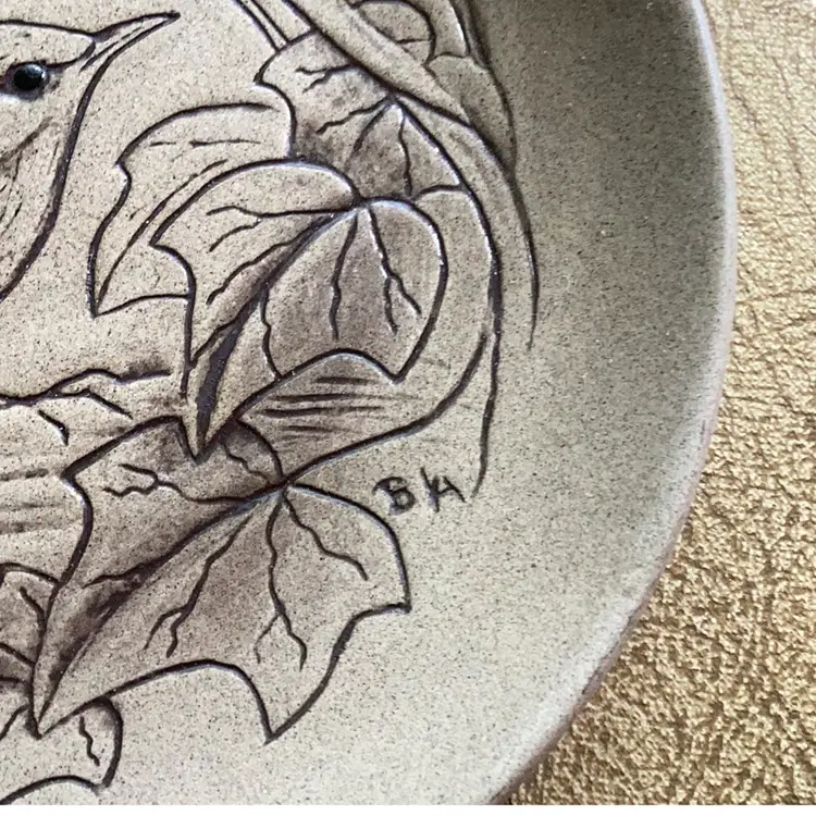 Poole Stoneware Pottery Plate With A Jenny Wren On An Ivy Branch