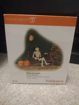 Village Halloween Resting My Bones Dept 56 Skeleton NIB #56-53146