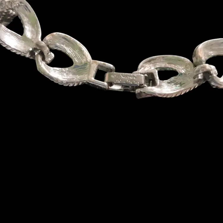 #33. Vintage Silvertone Napier  Interlocking Textured  Link Choker.