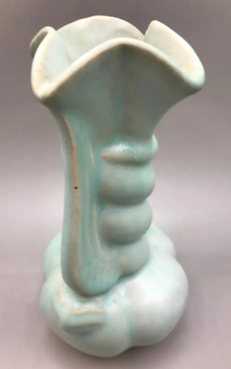 Niloak Pottery Vase Made in USA