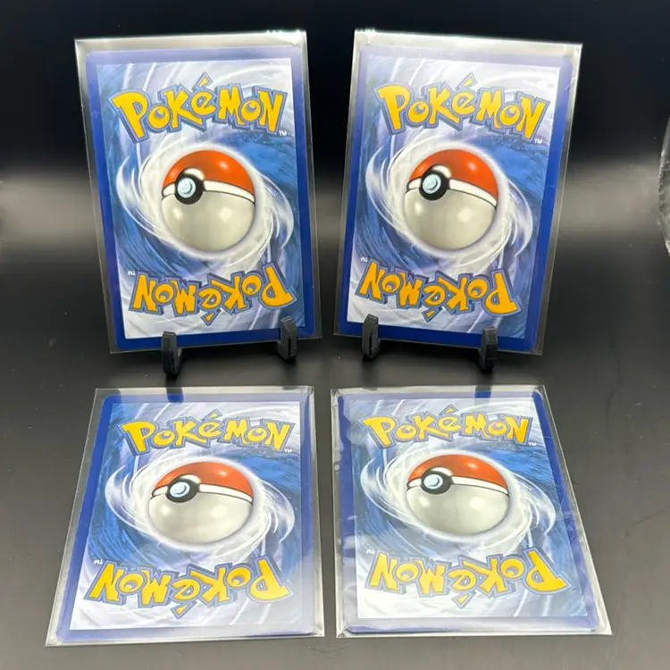 Pokémon Lot Magnemite Pokeball Holo, Gothita Pokeball Holo, Abomasnow Holo, Bramblin Holo