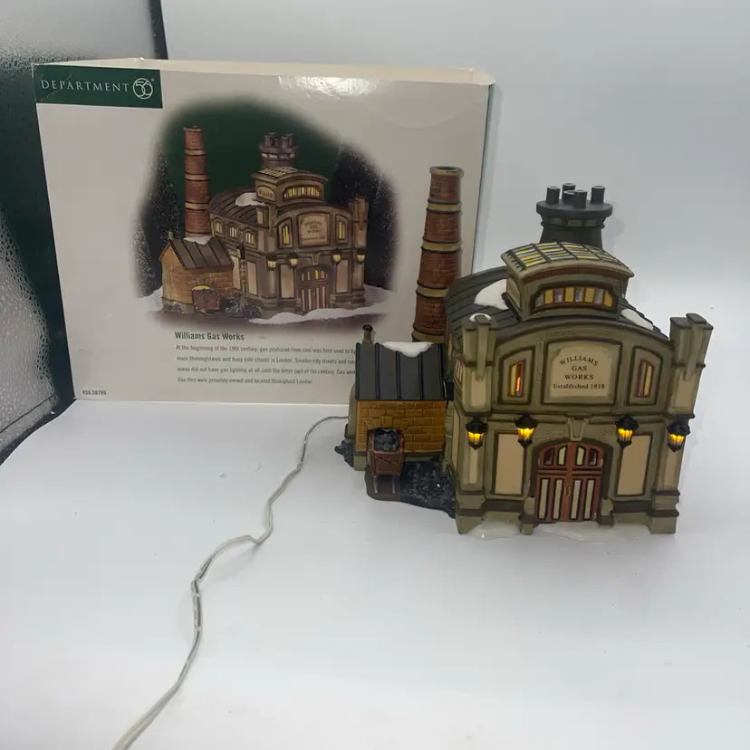 Department 56 Dickens Village Series - WILLIAMS GAS WORKS #58709 Box