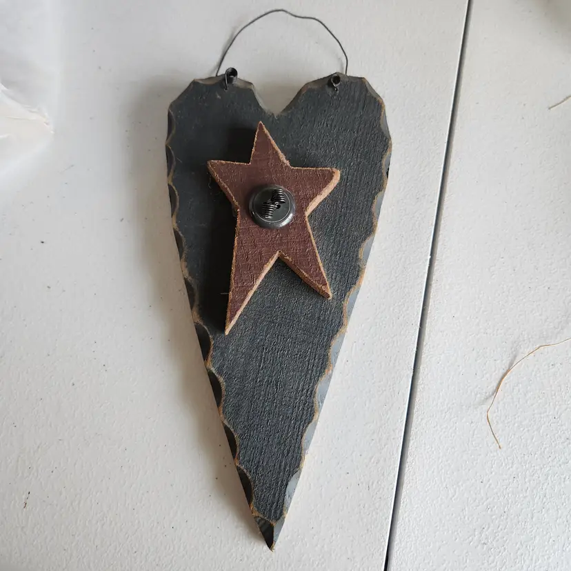 patriotic wooden heart
