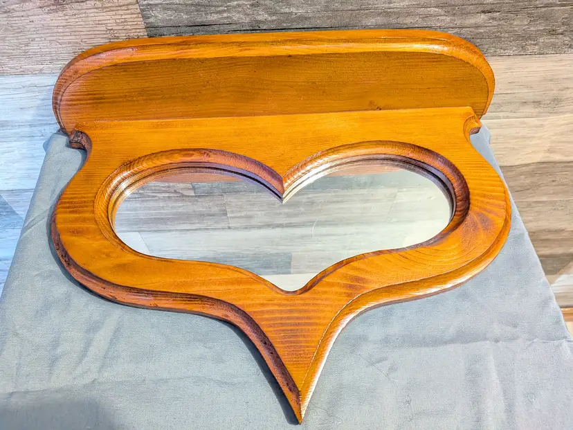 Wooden Vintage Heart Mirrored Shelf