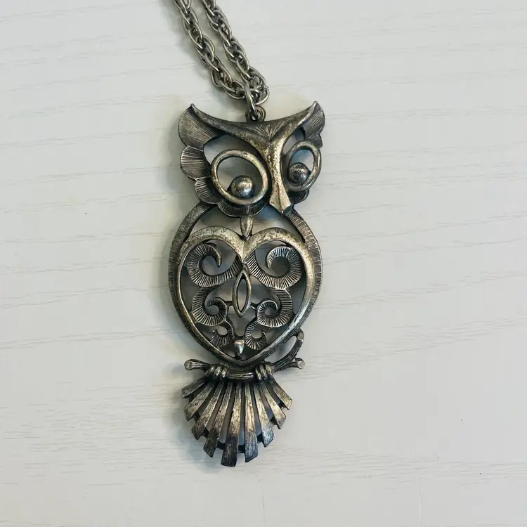 VTG 1970s Large TORINO Owl Pendant Necklace Silver Tone Costume Goth Retro 24”