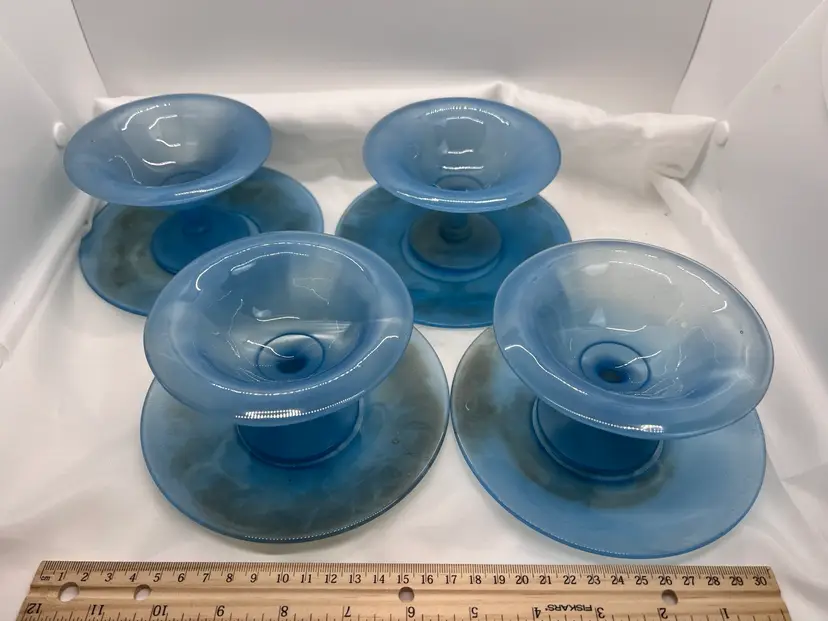 BEAUTIFUL SET OF 4 VINTAGE POWDER BLUE SHERBERT CUPS WITH UNDERPLATE