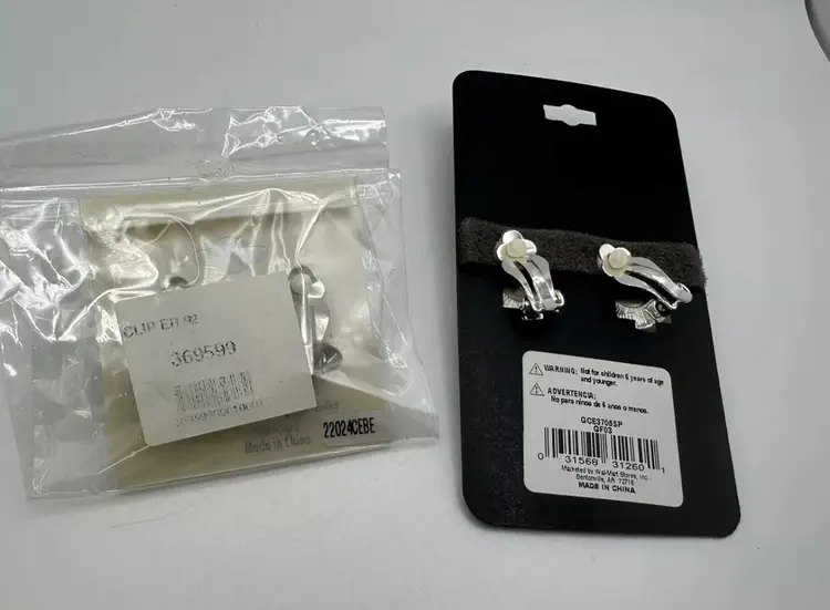 2 Pair Vintage Faux Pearl And Rhinestone Silver Tone Clip-On Earrings Brand New