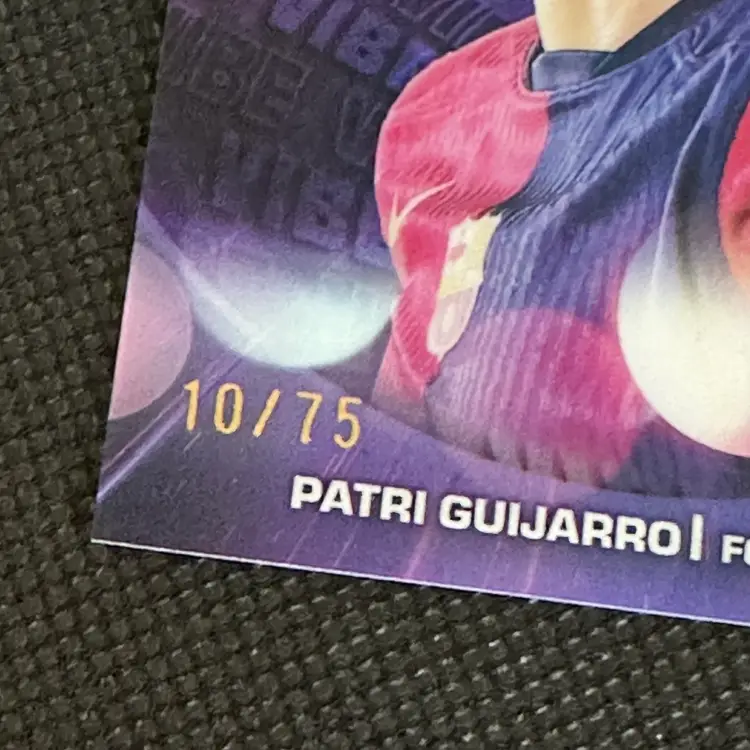 Patri Guijarro 10/75 Purple Vibe - 2024/25 Topps Chrome Gold UEFA Barcelona