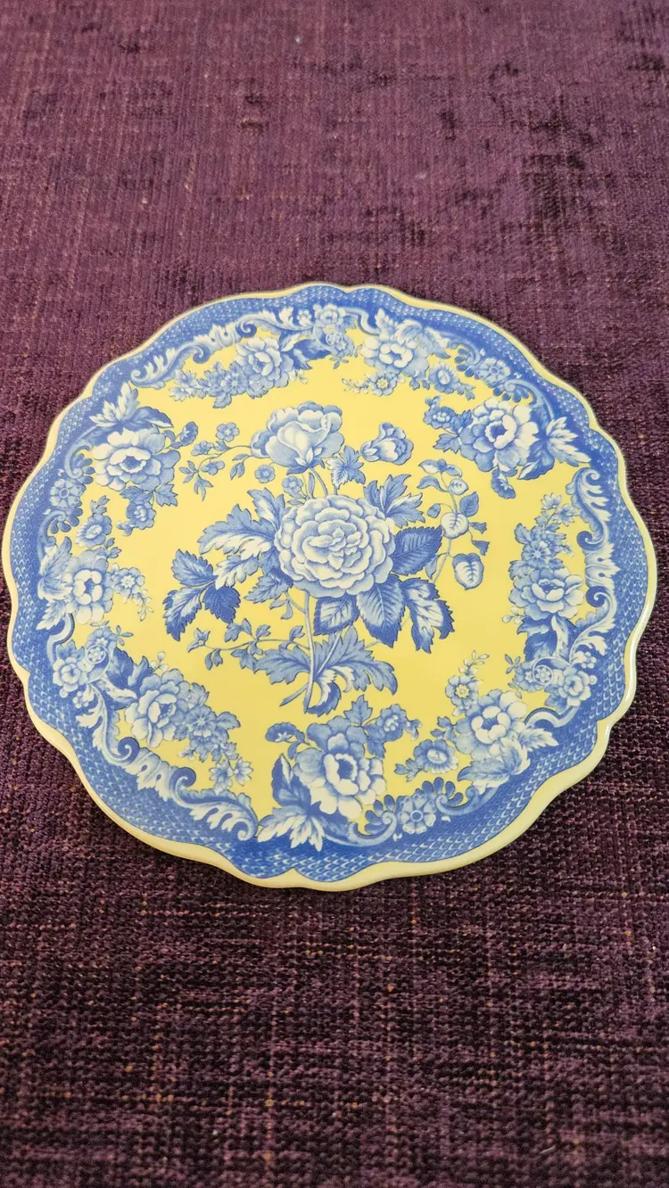 Spode, blue, rogue blue, yellow, floral trivet, six inches