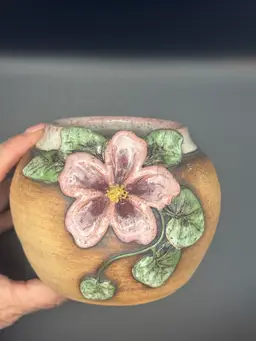 001-Old Patagonia Pottery Planter/Vase, Flower Design 4”