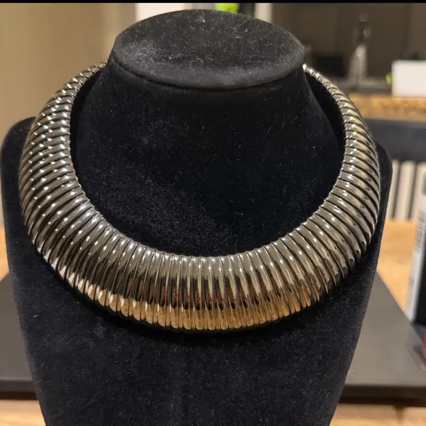 Vintage 1960 Unsigned Les Bernard Silver-plated Cleopatra Bold Necklace