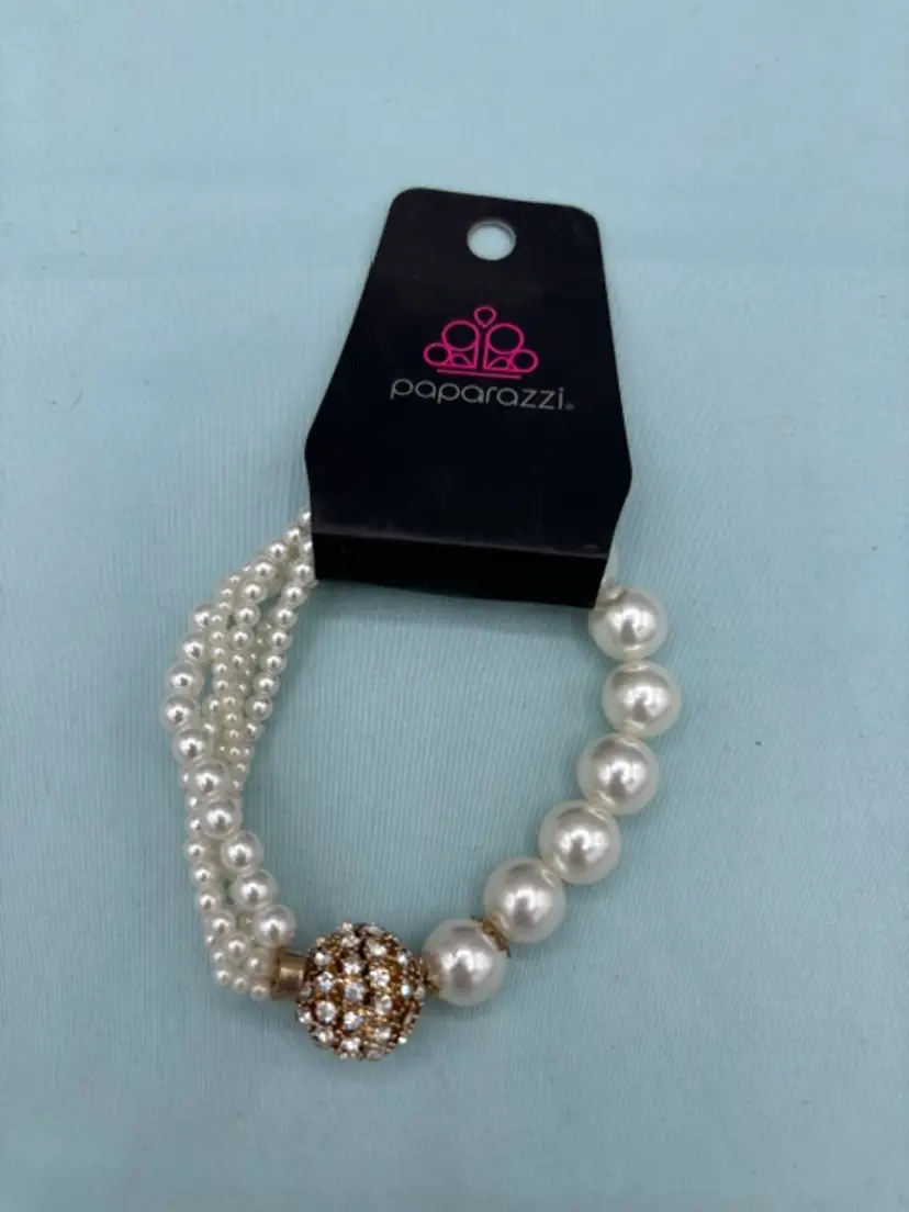 Paparazzi Vintage Collision Gold Bracelet