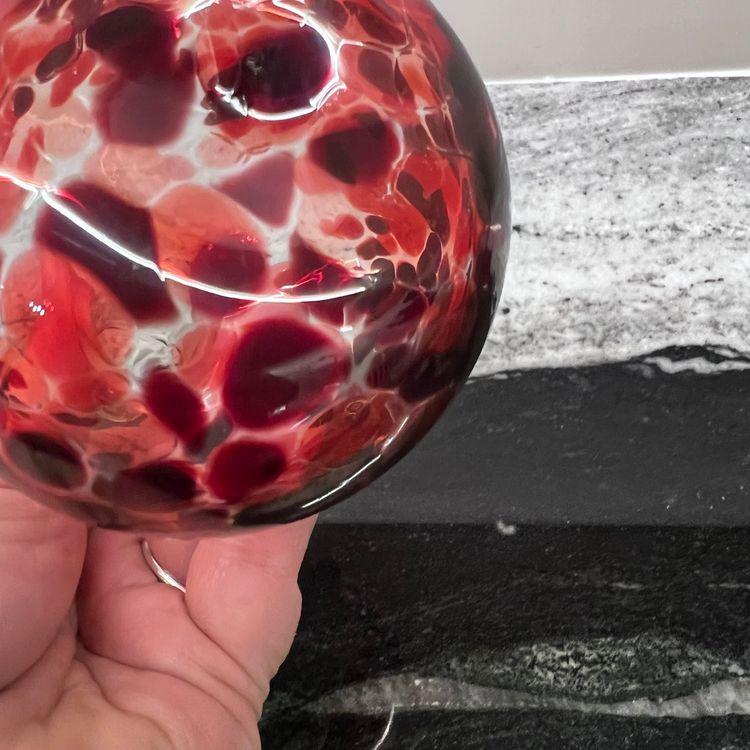 011 Vintage Blown Glass Heart Vase