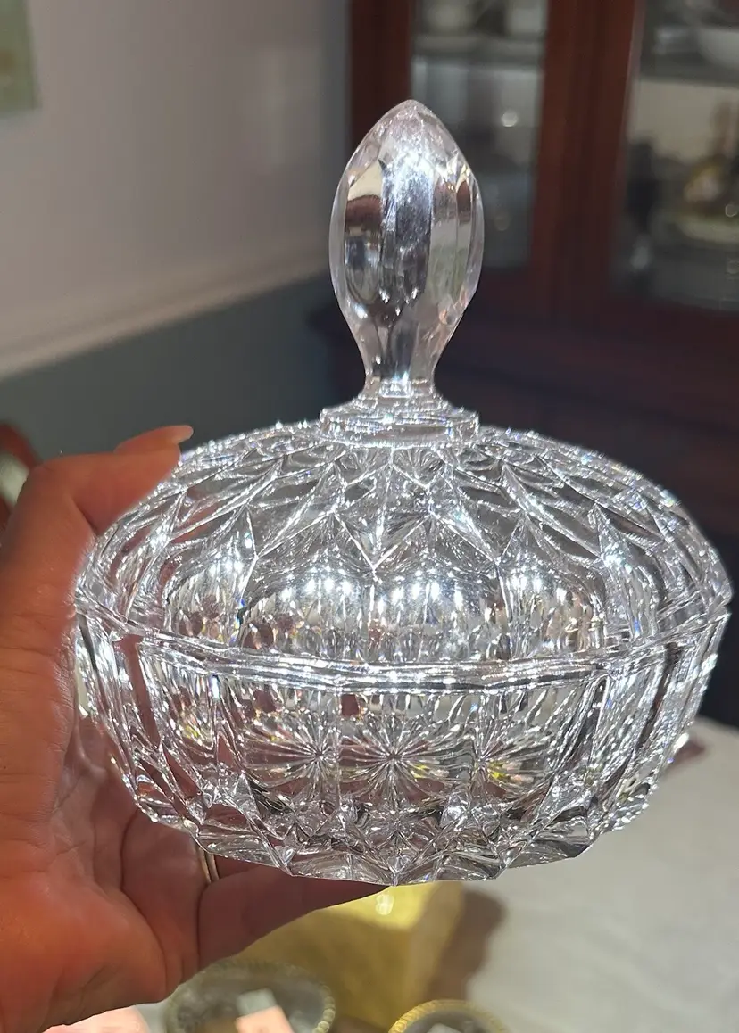 Vintage Lead Crystal Clear Glass Candy Dish Bowl With Lid Beautiful!!! 7" D & H