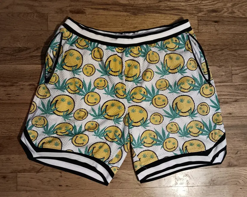 Vintage Smiley Face Pothead Shorts marijuana ganja swimshorts zipper pocketsVintage Smiley Face Pothead Shorts marijuana ganja swimshorts zipper pocketsVintage Smiley Face Pothead Shorts marijuana ganja swimshorts zipper pockets