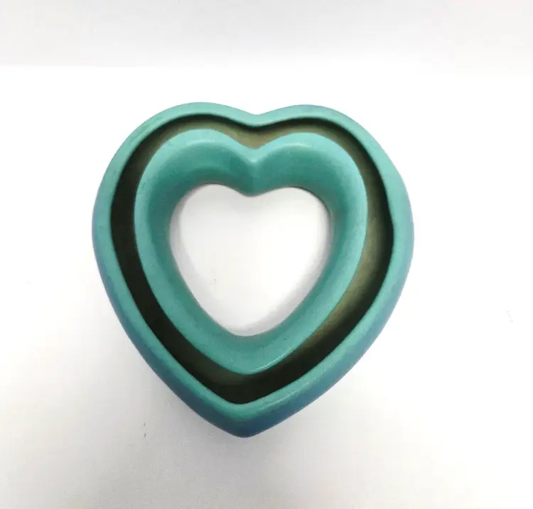 RARE VAN BRIGGLE Pottery Heart-Shaped Pansy Bowl/Green/Blue/Pottery/Artist Signed/Smooth Texture/Calo/Home Decor/Heart/Collectible