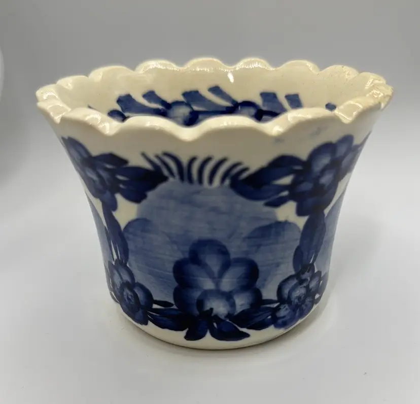 Polish faience votive or small planter Koło Poland 3” tall