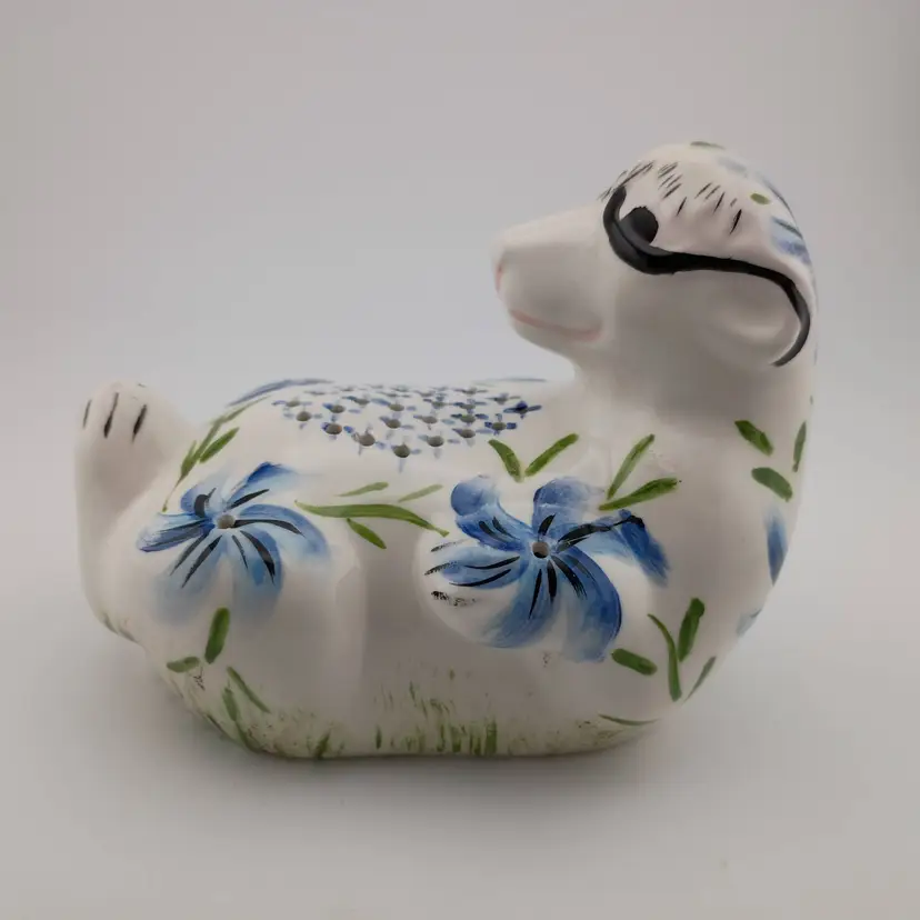 Vintage ceramic badger pomander