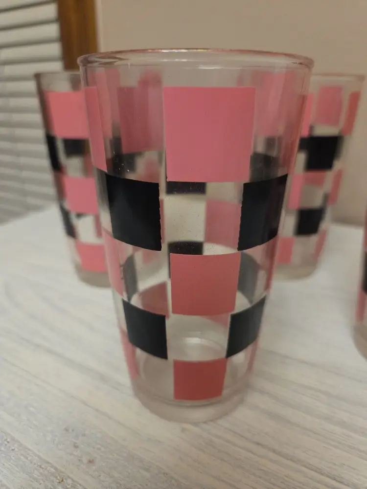 Vintage 4 Glasses Pink & Black Checkerboard MCM Tumbler 5" Unmarked Barware Bar