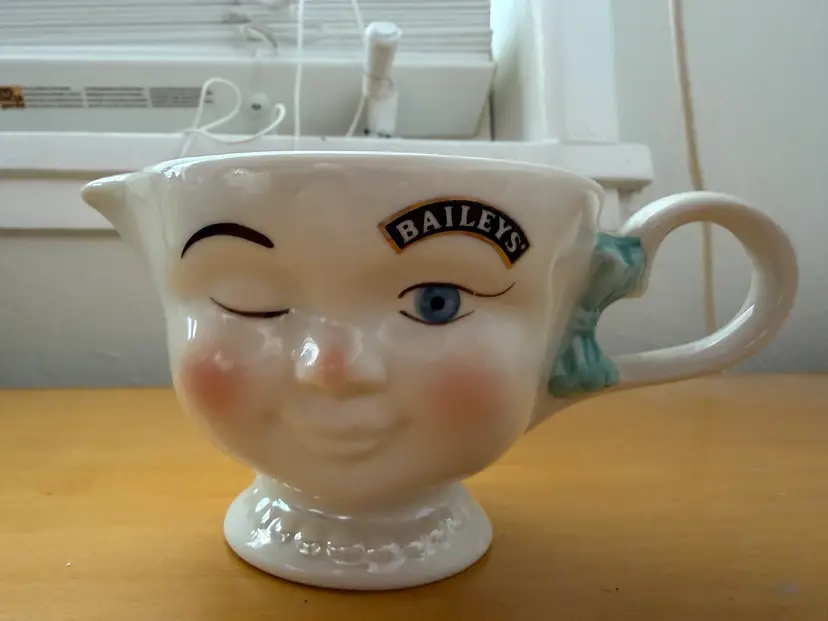 Vintage Winking Face Bailey's Irish Cream Limited Edition Coffee Creamer Cup
