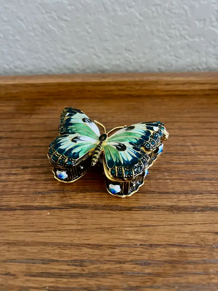 Butterfly Rhinestone Metal Trinket Box 3" Hinged Magnetic Closure