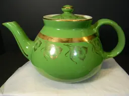Vtg. Hall Teapot with Gold Floral band and decorated lines