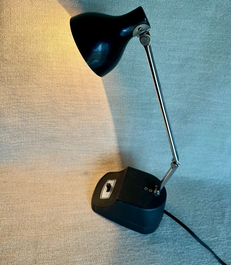 Vtg Black Metal Portable Flex Arm Desk Lamp MCM Lo High Model No. 28 Needs Bulb