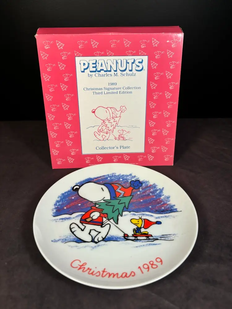 Snoopy Christmas 1989 Plate