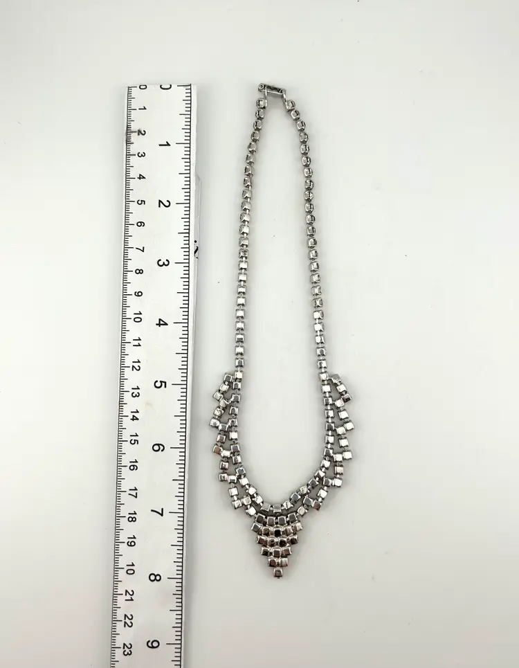Vintage Silver Tone Rhinestone Necklace 14”