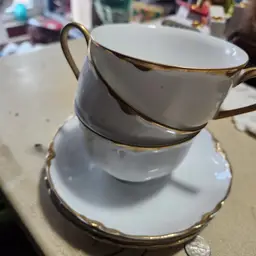 3 teacups