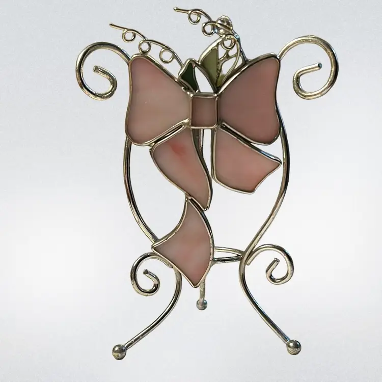 83 White art glass vase with pink ribbon stained glass holder