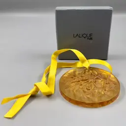 Vintage Lalique Crystal 1991 Noel Mistletoe Ornament Amber 2.5" W/ Box