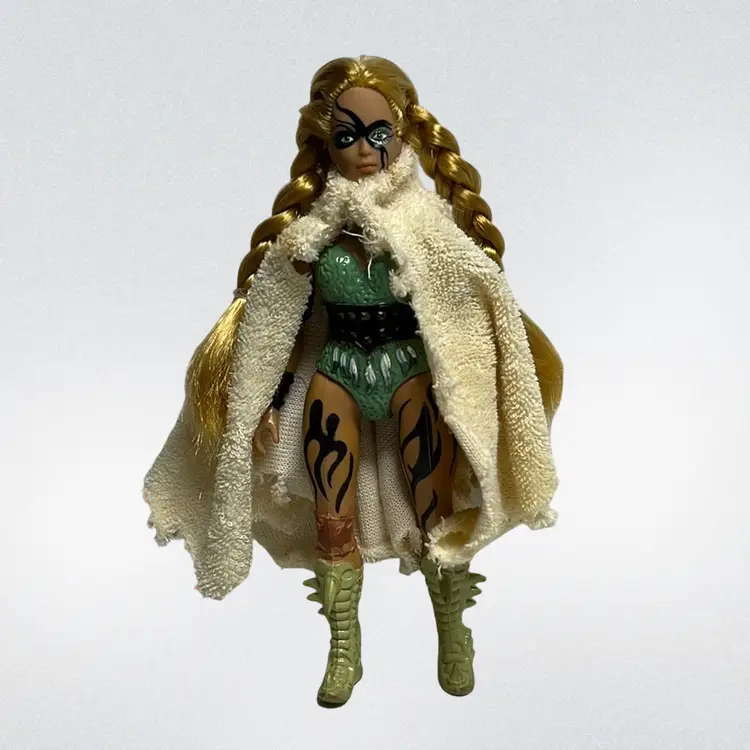 VTG 1984 Galoob Golden Girl Guardians of the Gemstones Wild One Fierce Barbarian Huntress Action Figure 6”