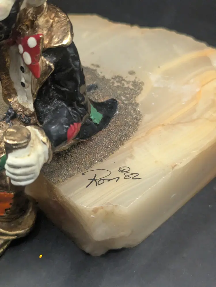 Vintage 82 Ron Lee Clown Figurine “Rainy Day Blues” Hobo Joe Holding A Wire Umbrella.