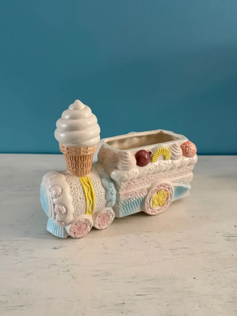 Vintage Napco Ice Cream Train Planter Taiwan Mid Century, No Damage