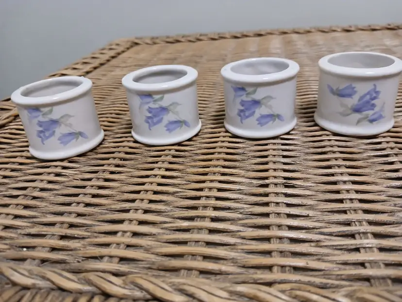 Vintage Floral Napkin Rings Set of 4