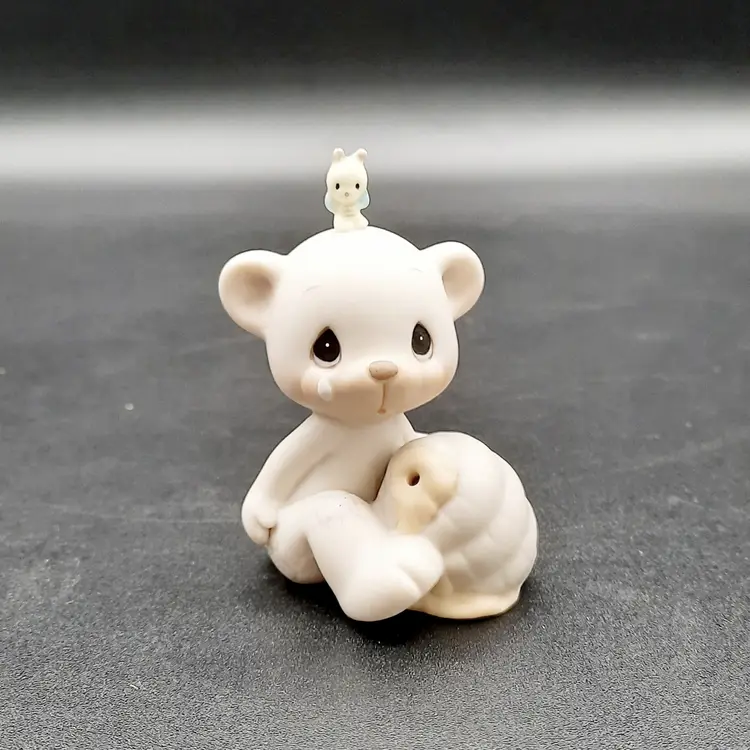Precious Moments Members Only Enesco 1989 "Can't Bee Hive Myself Without You" Figurine