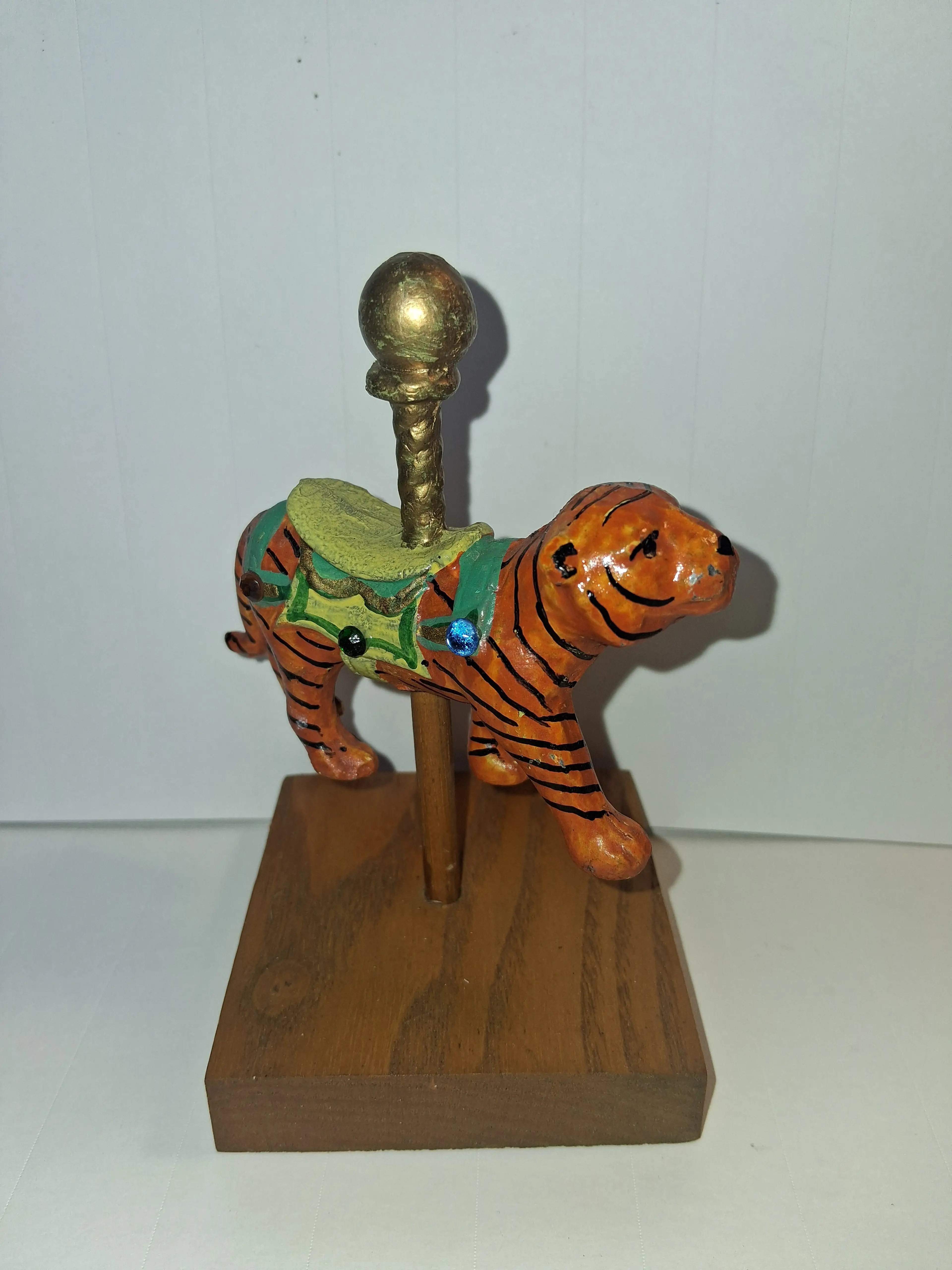 Image 2 of 6